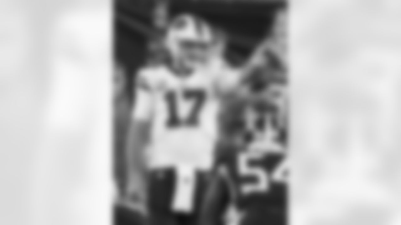 Josh Allen (17) Buffalo Bills vs Tennessee Titans, October 13, 2020 at Nissan Stadium.