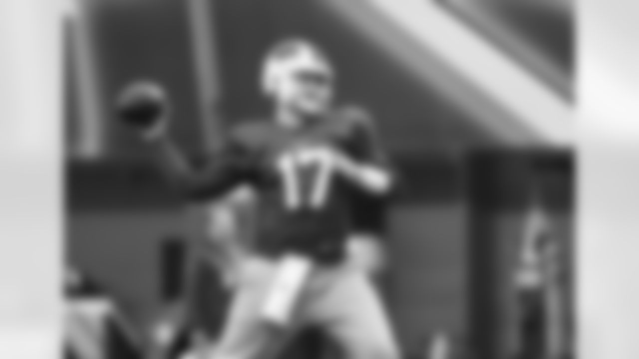 Josh Allen (17). Buffalo Bills Week 14 practice, December 9, 2021. Photo by James Acton