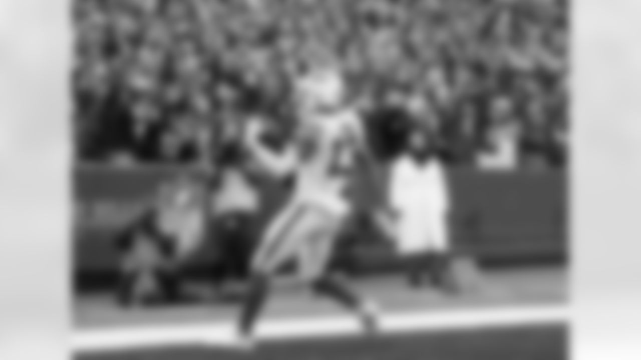 Gabriel Davis (13) touchdown Buffalo Bills vs Miami Dolphins at Highmark Stadium on October 31, 2021.
Photo by Craig Melvin