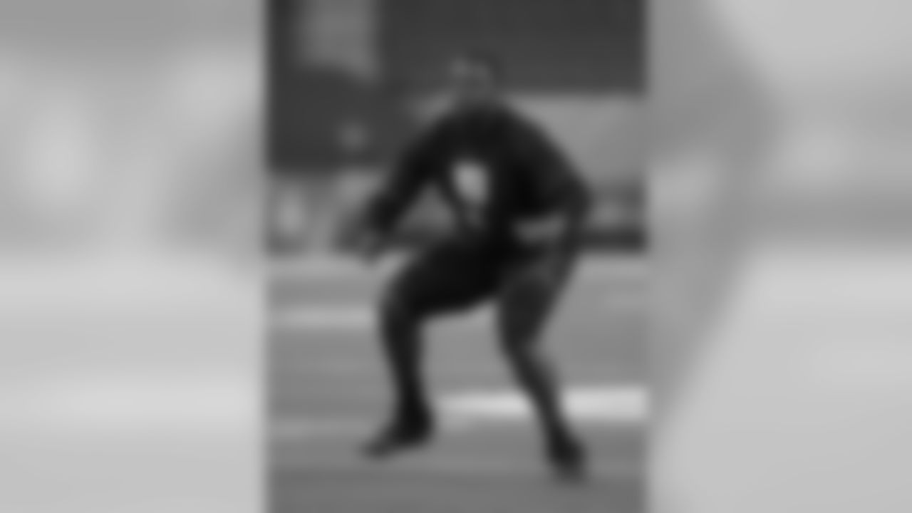 Measured at 6-3, 295 pounds. Had an arm length of 33 ¾ inches and a hand span of 9 ½ inches. Ran a 4.40 20-yard shuttle, recorded a 30.5-inch vertical leap and 21 reps on the bench press.