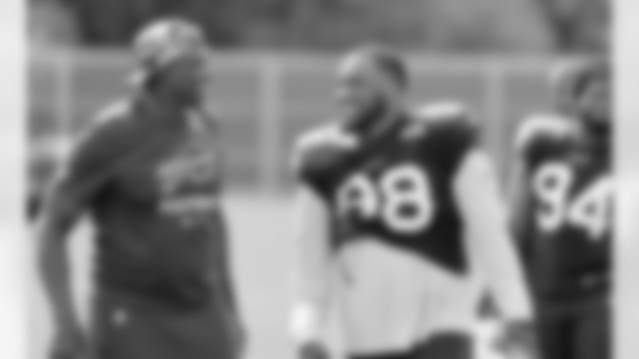 Bruce Smith, C.J. Brewer (98). Buffalo Bills Training Camp at One Bills Drive, August 17, 2022. Photo by Bill Wippert