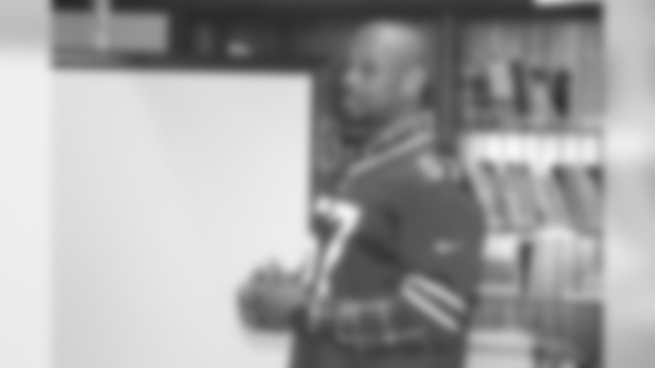 Lorenzo Alexander mentoring students at South Park High School
