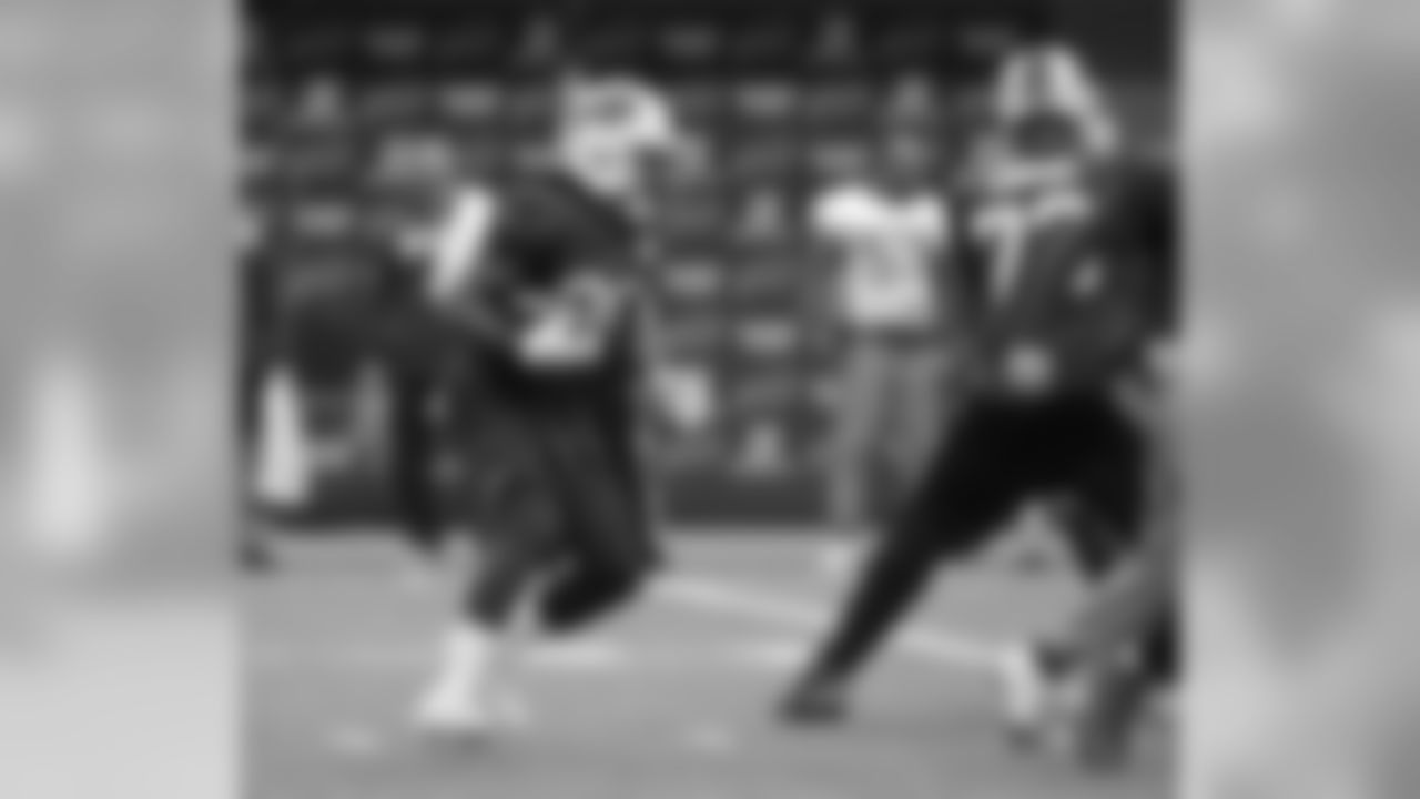 Travaris Cadet #39, RB