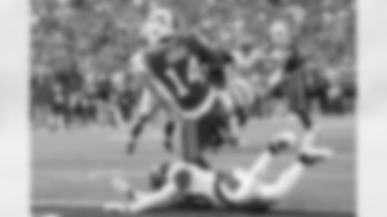Josh Allen touchdown pass to Stefon Diggs. Buffalo Bills vs Pittsburgh Steelers, Week 5, October 9, 2022 at Highmark Stadium.