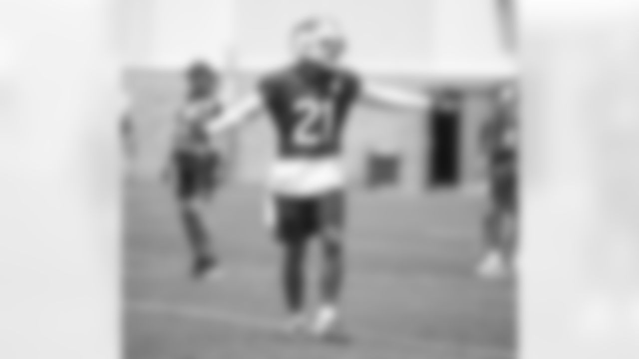 Jordan Poyer (21). Day Two Buffalo Bills Mandatory Minicamp, June 15, 2022. Photo by Bill Wippert