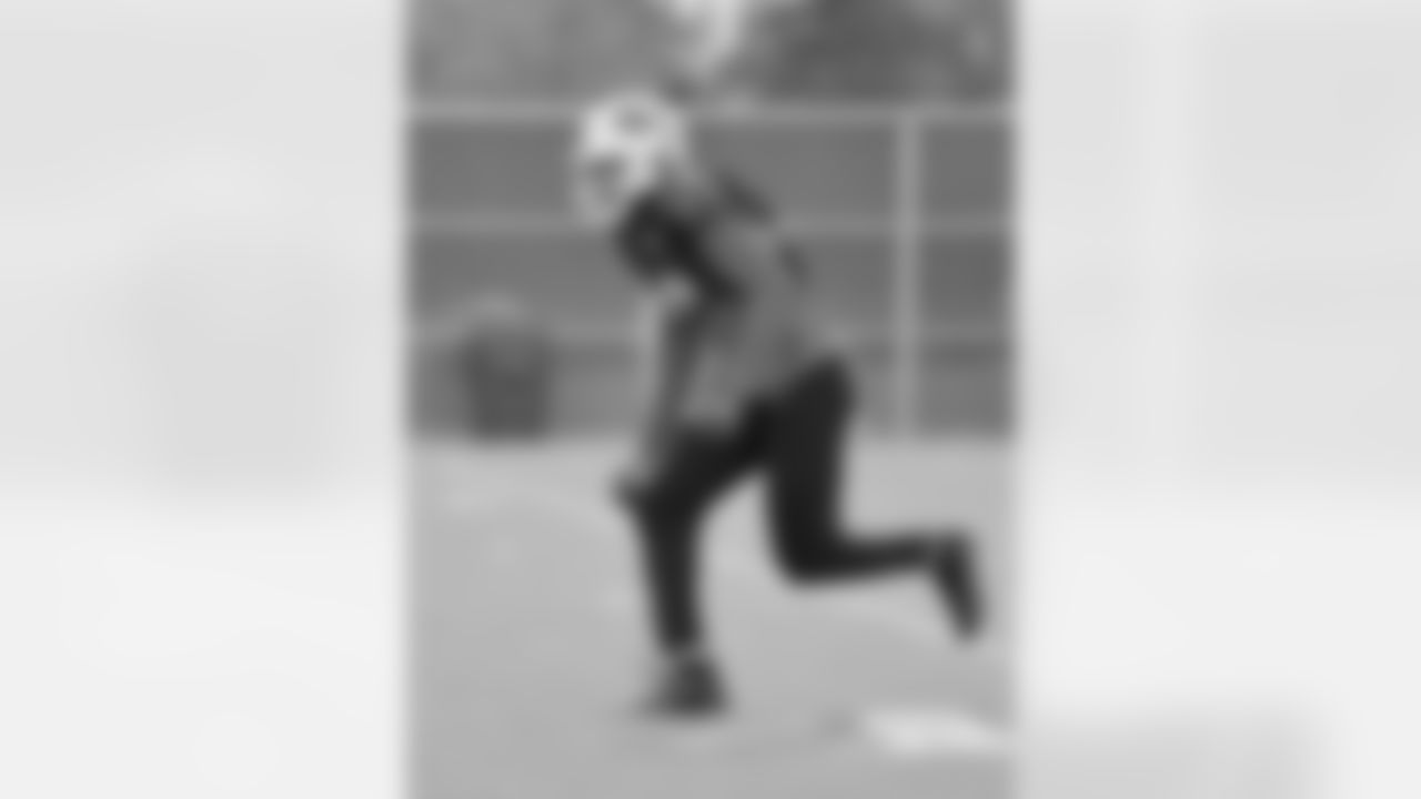 Tremaine Edmunds (49). Buffalo Bills Week 6 practice, October 12, 2022 at One Bills Drive.