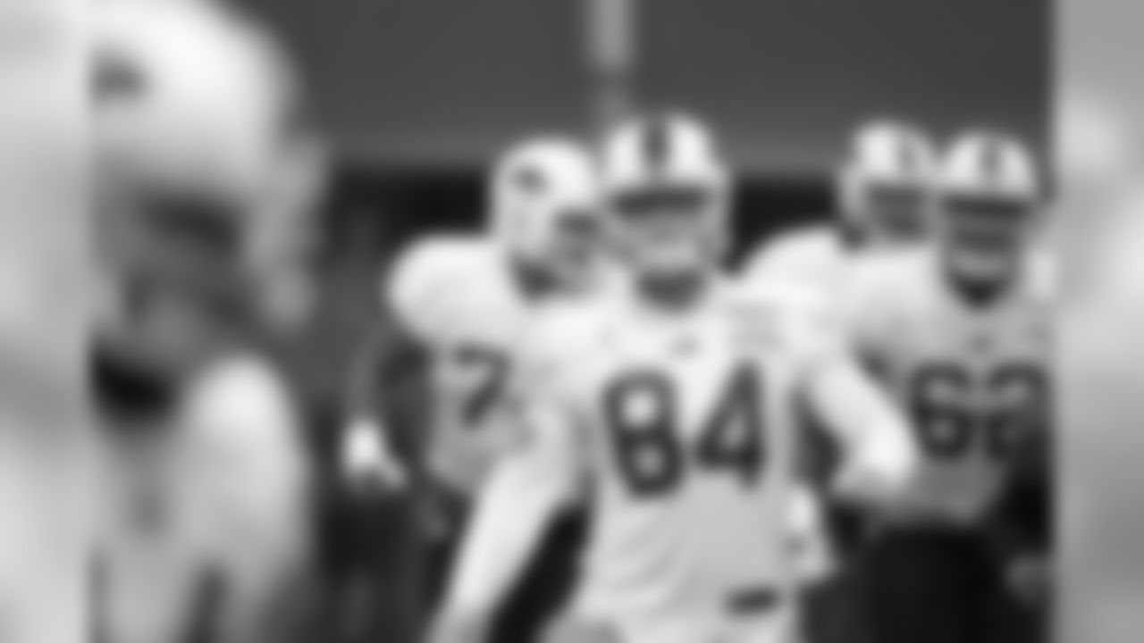 Nick O'Leary #84, TE