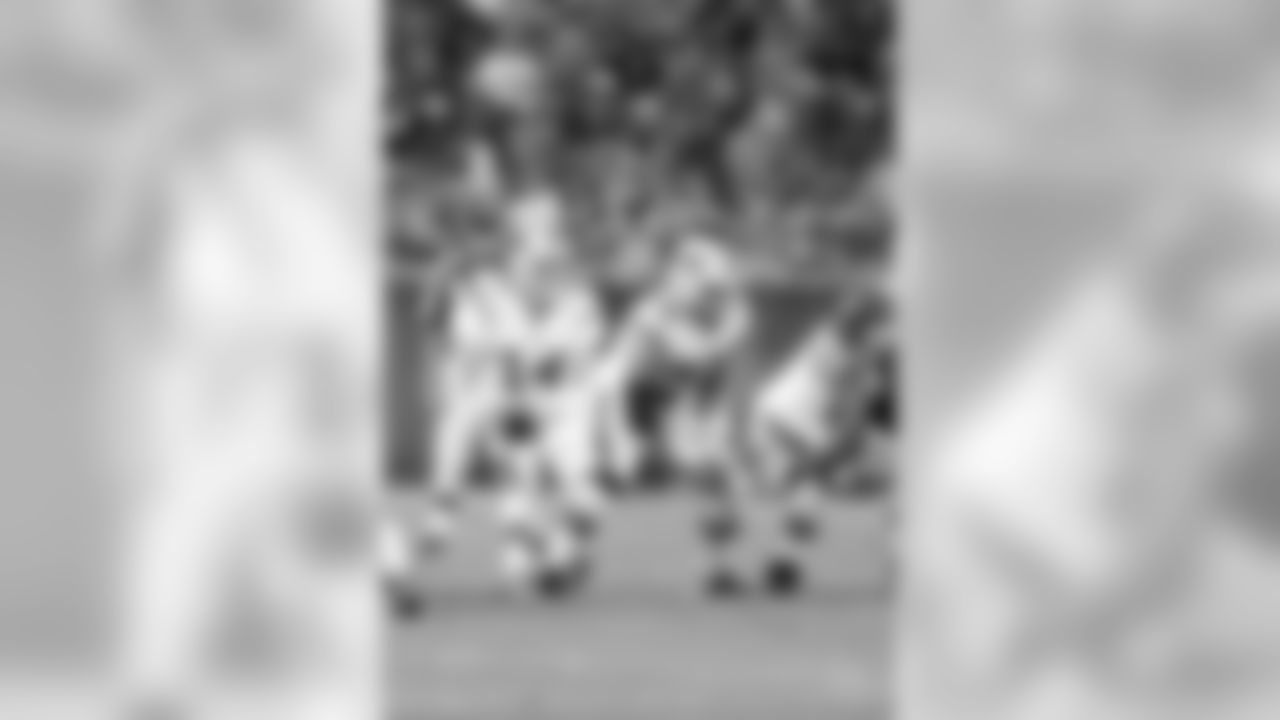 Center Eric Wood (No. 70) - 2011