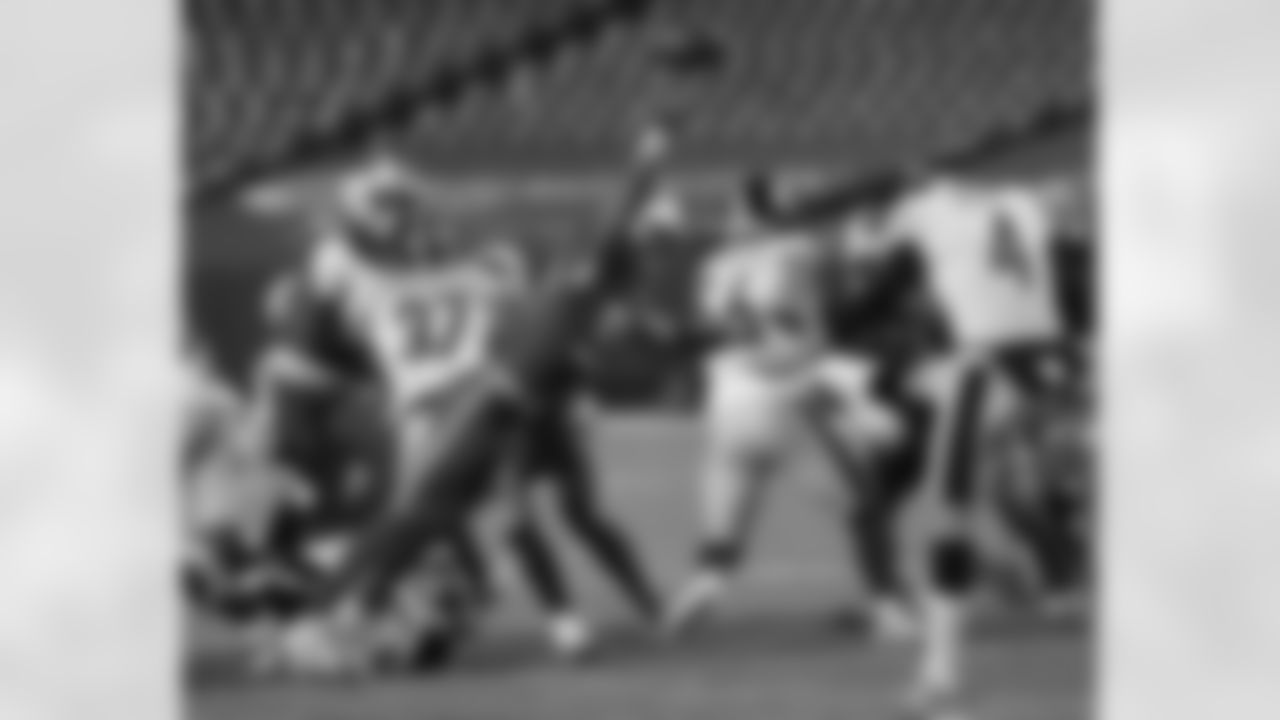 A.J. Epenesa (57) Buffalo Bills vs Pittsburgh Steelers, December 13, 2020 at Bills Stadium.
Photo by Sara Schmidle