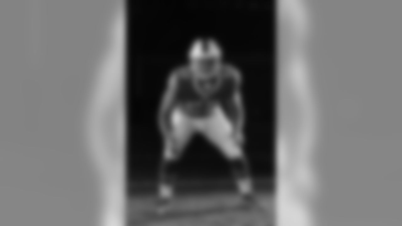 Preston Brown, No. 52