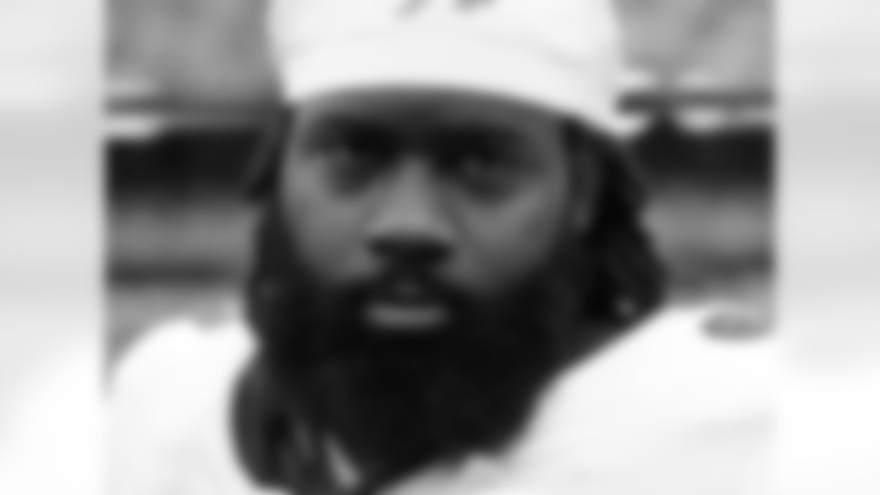 Mario Addison (97) Buffalo Bills vs Pittsburgh Steelers at Highmark Stadium, September 12, 2021. Photo by Ben Green