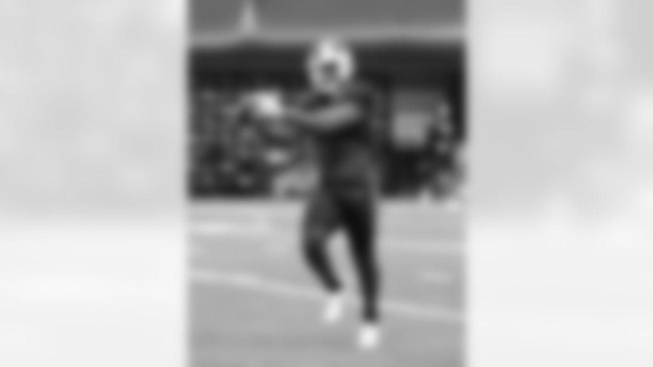 Quintin Morris (85). Buffalo Bills Week 11 practice, November 16, 2022 at One Bills Drive.