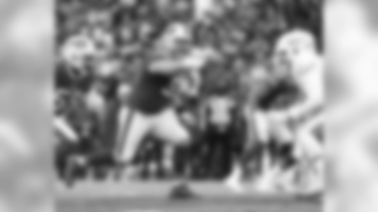 Kyle Williams #95, DT