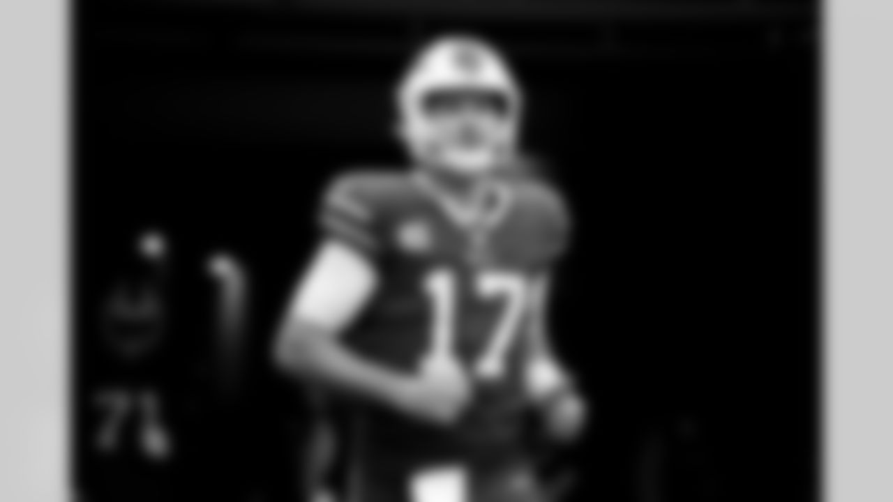 Josh Allen (17). Buffalo Bills vs Los Angeles Rams, Week 1, September 8, 2022 at SoFi Stadium.