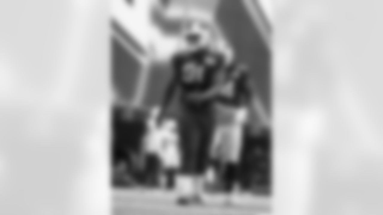 Ed Oliver (91). Buffalo Bills Week 13 practice, December 2, 2020.
Photo by Bill Wippert