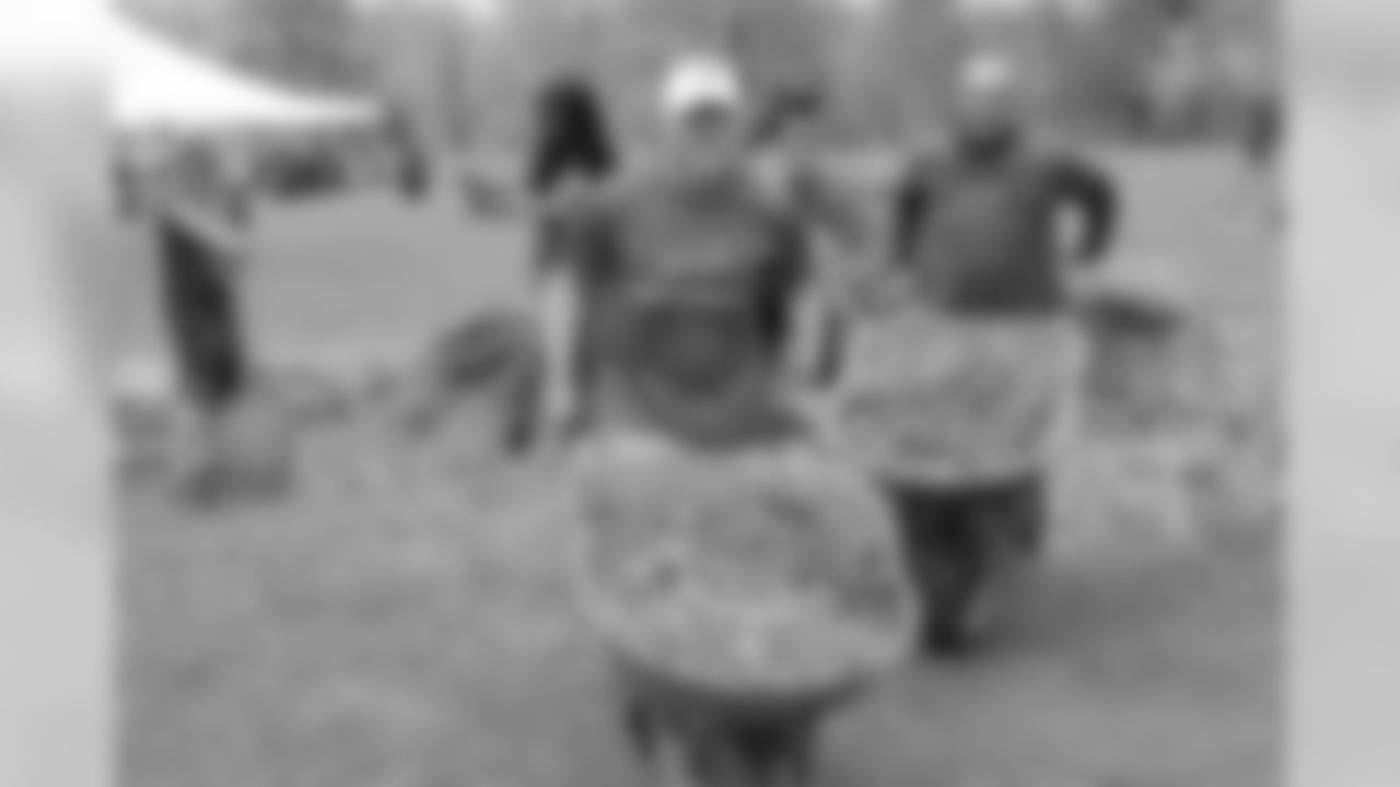 Staff Volunteer Day/Huddle at Delaware Park in Buffalo, NY on May 17, 2019.
Photo by Rob Marczynski