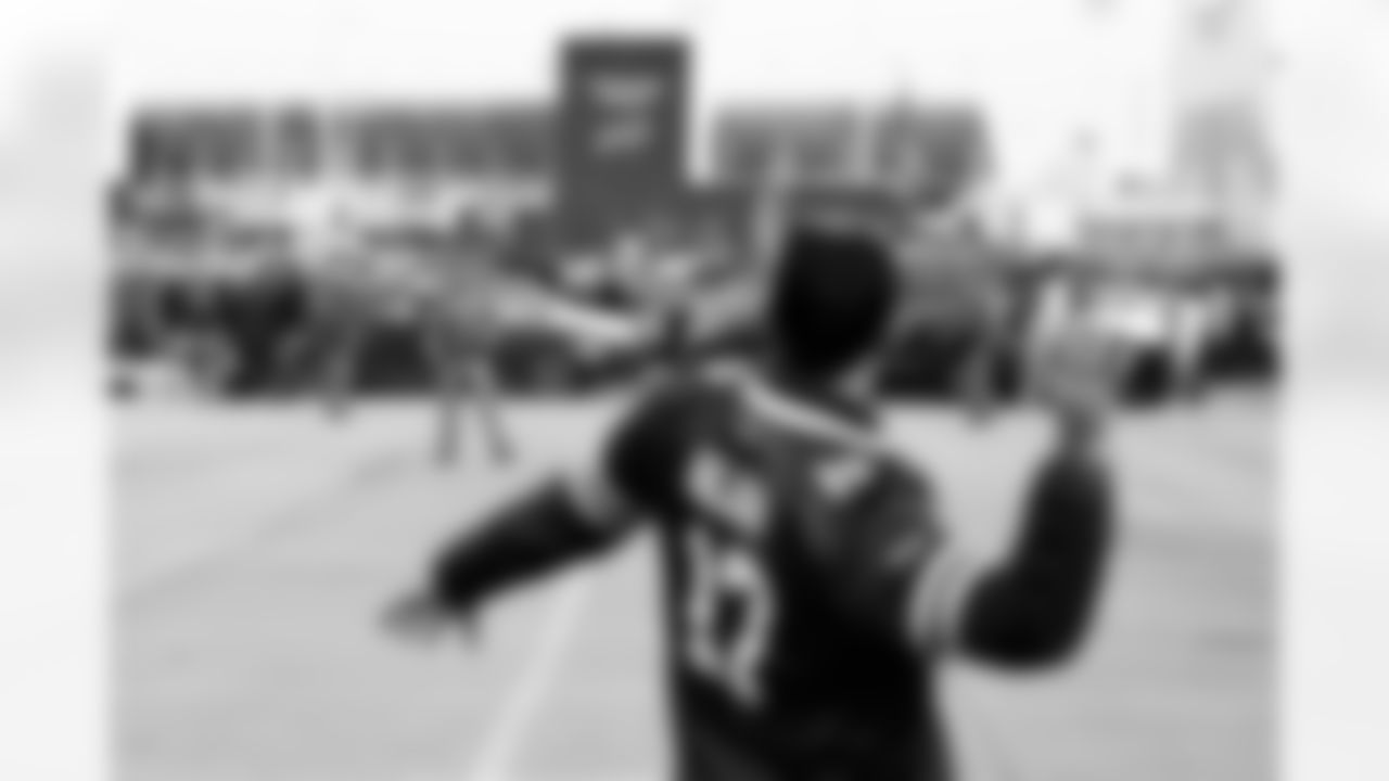 Buffalo Bills vs Indianapolis Colts at Highmark Stadium, November 21, 2021. Photo by Ben Green