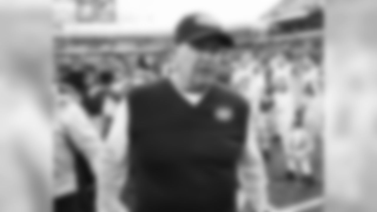 New York Jets head coach Rex Ryan walks off the field after his team's 28-9 loss to the Buffalo Bills in an NFL football game on Sunday, Dec. 30, 2012, in Orchard Park, N.Y. (AP Photo/Bill Wippert)