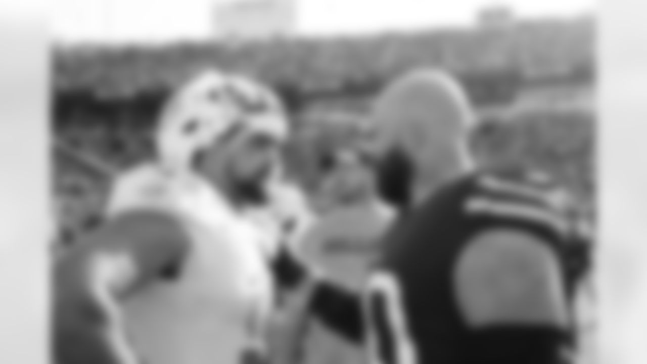 Buffalo Bills vs Miami Dolphins, Regular Season, October 01, 2023 at Highmark Stadium.