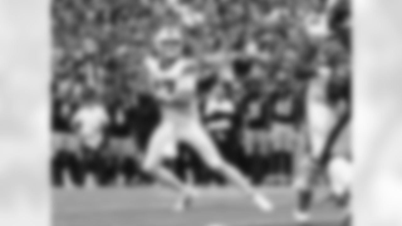Josh Allen (17) Buffalo Bills vs Pittsburgh Steelers at Highmark Stadium, September 12, 2021. Photo by Bill Wippert