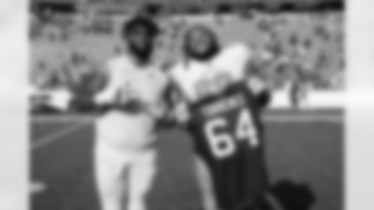 Buffalo Bills vs Miami Dolphins, Regular Season, October 01, 2023 at Highmark Stadium.