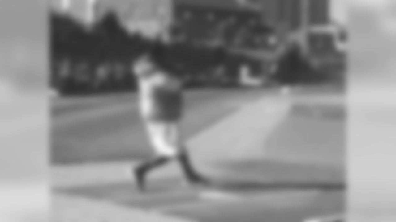 LeSean McCoy hosted a celebrity softball game to benefit the LeSean McCoy Foundation, which raises funds and awareness for ALS. A number of Bills players and Rex Ryan participated.