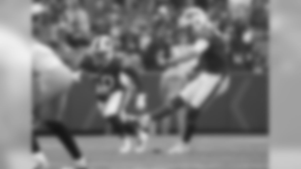 \Buffalo Bills kicker Stephen Hauschka (4)
Buffalo Bills vs Tennessee Titans at New Era Field, October 7, 2018.
Photo by Bill Wippert