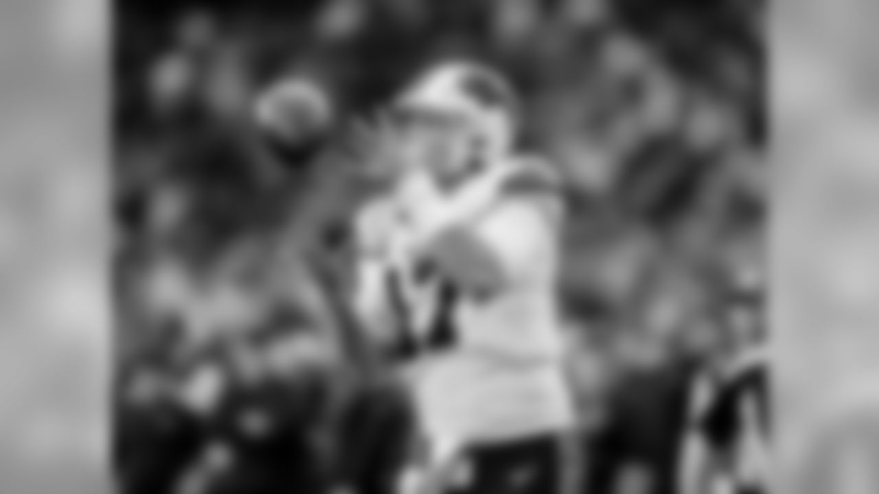 Buffalo Bills quarterback Josh Allen (17) touchdown catch at the Wild card game of Buffalo Bills vs Houston Texans at NRG Stadium on January 4, 2020. Photo by Craig Melvin