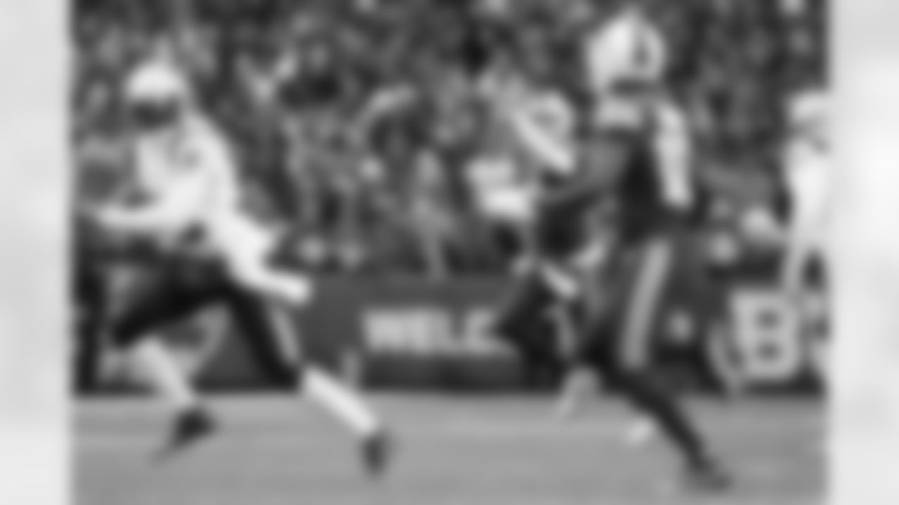 Buffalo Bills vs New England Patriots, Week 18, January 8, 2023 at Highmark Stadium.