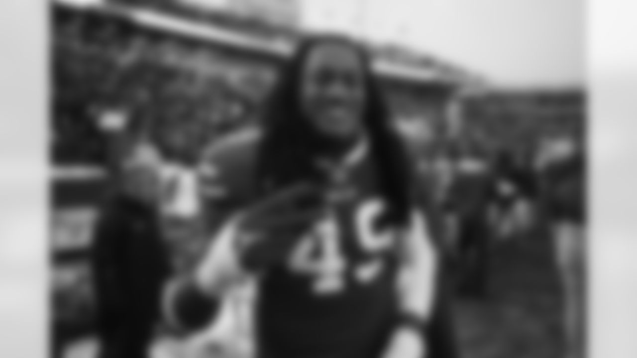 Tremaine Edmunds (49) Buffalo Bills vs Atlanta Falcons at Highmark Stadium, January 02, 2022. Photo by Ben Green