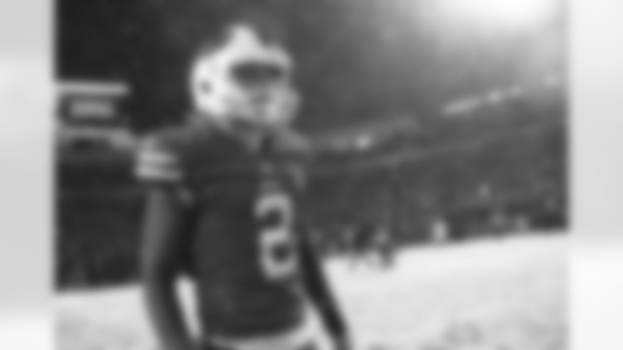 Buffalo Bills vs Miami Dolphins, Week 15, December 17, 2022 at Highmark Stadium.