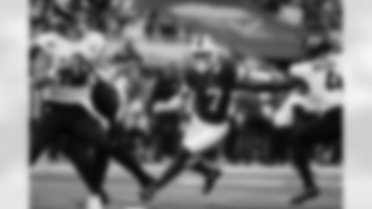 Buffalo Bills vs Jacksonville Jaguars, Regular Season, October 08, 2023 at Tottenham Hotspur Stadium.
