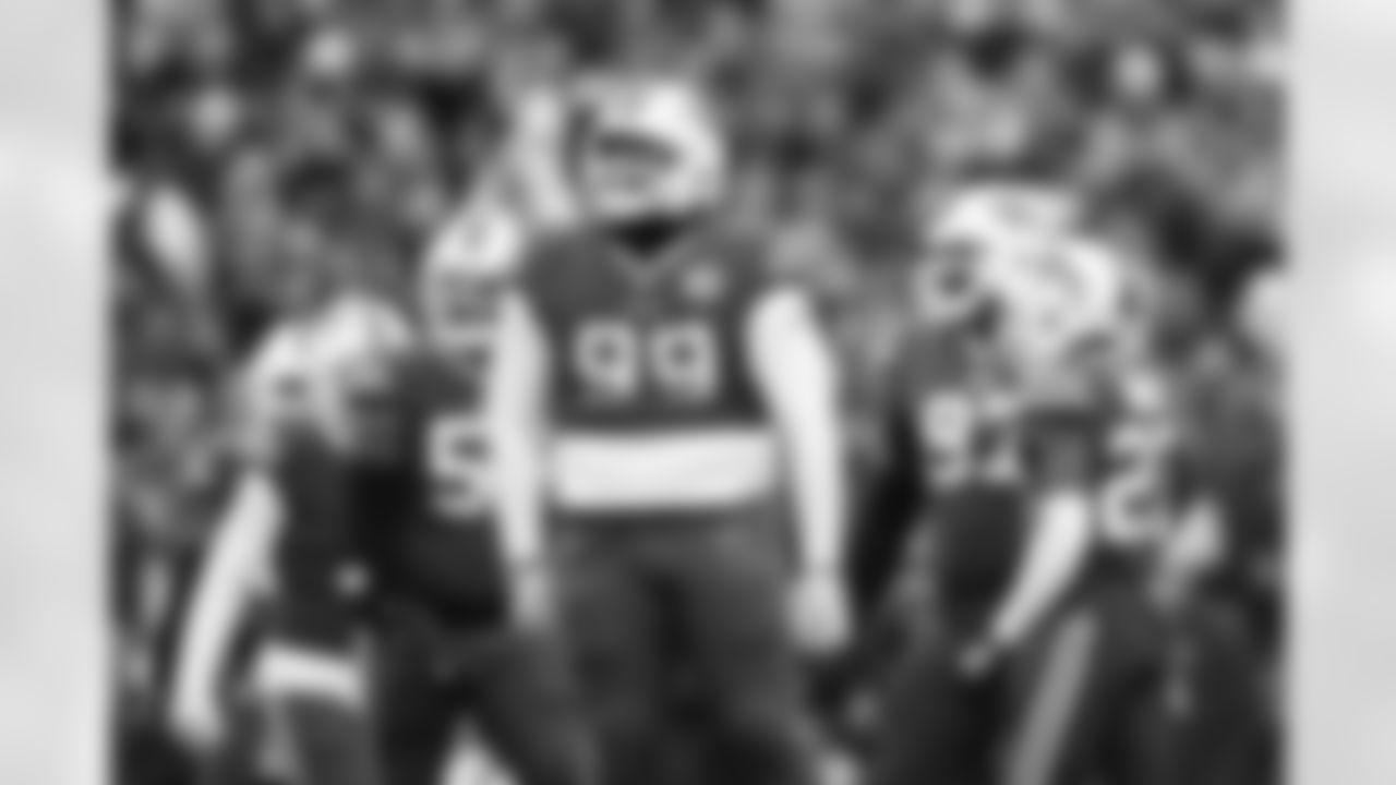 Buffalo Bills vs New England Patriots, Week 18, January 8, 2023 at Highmark Stadium.