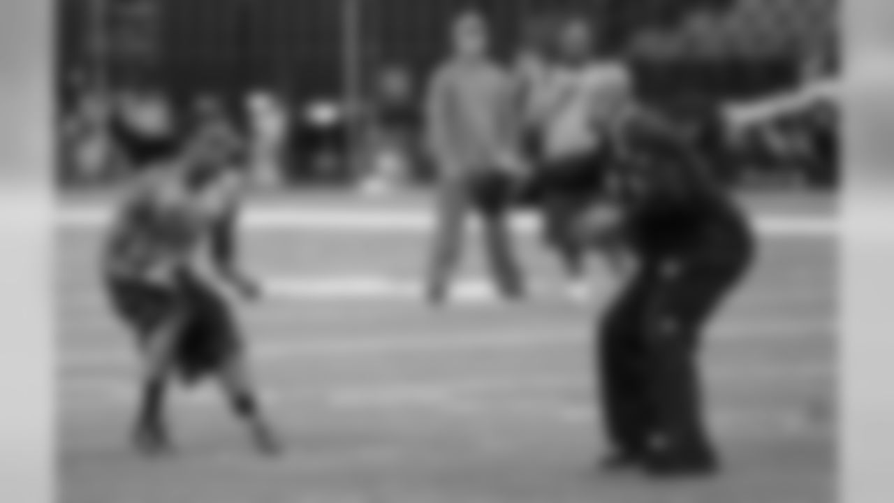 Measured at 6-0, 190 pounds. Had an arm length of 31 inches and hand span of 9.25 inches. Ran a 4.40 40-yard dash (3rd best among 2012 CBs) and recorded a 36-inch vertical leap.