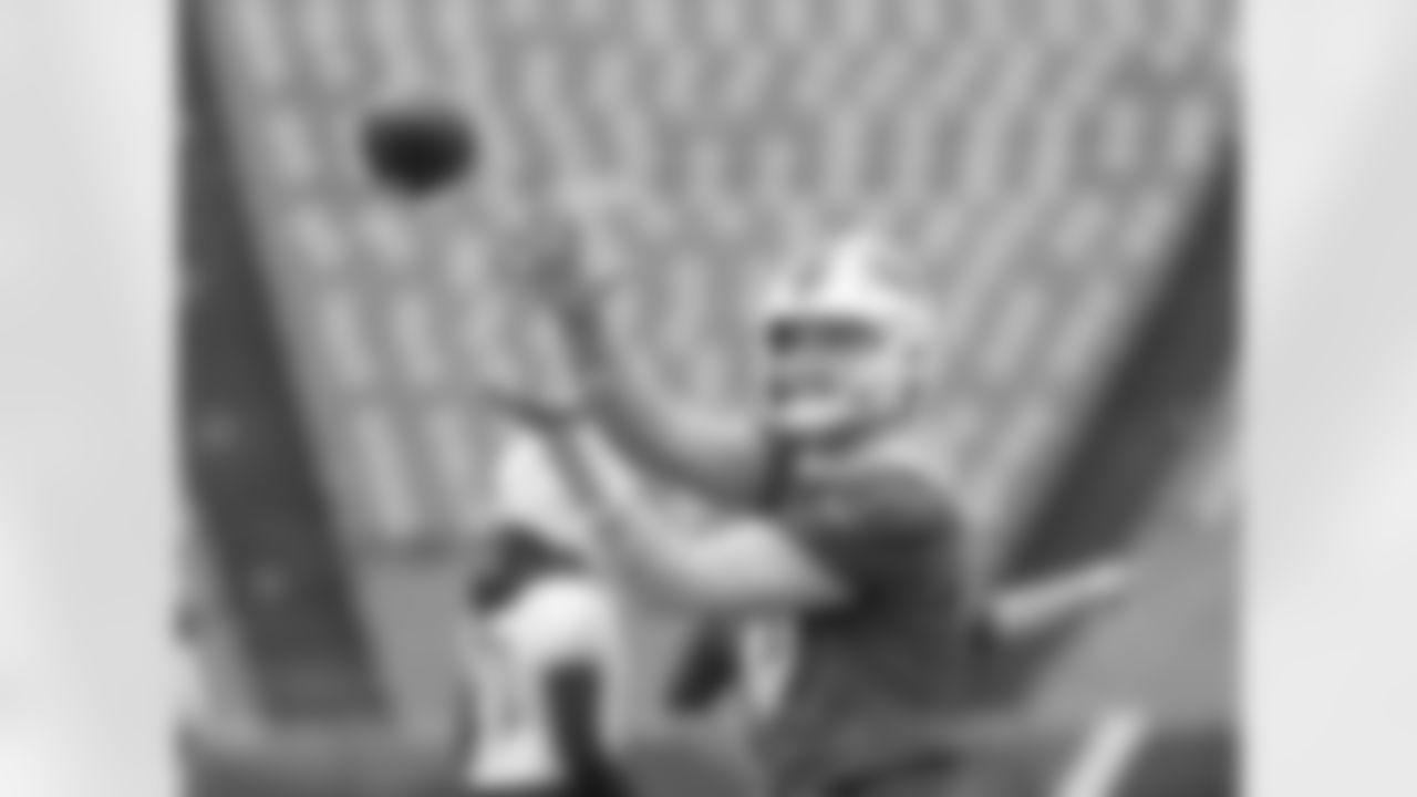 Josh Allen (17). Buffalo Bills Week 17 practice, December 30, 2021. Photo by Bill Wippert