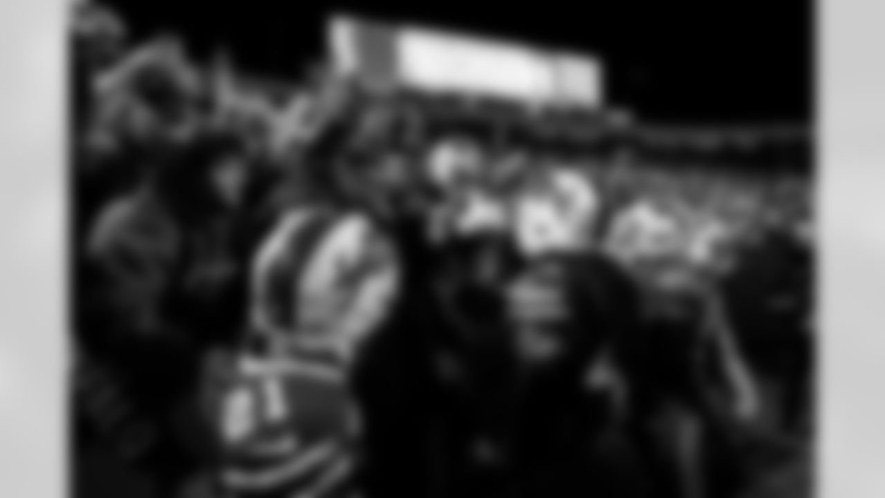 Matt Milano (58). Buffalo Bills vs Tennessee Titans, Monday Night Football, Week 2, September 19, 2022 at Highmark Stadium.