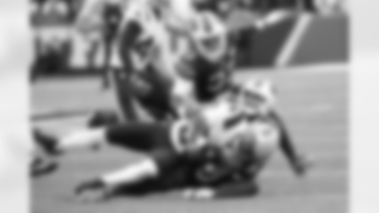 Buffalo Bills vs New England Patriots, Week 18, January 8, 2023 at Highmark Stadium.