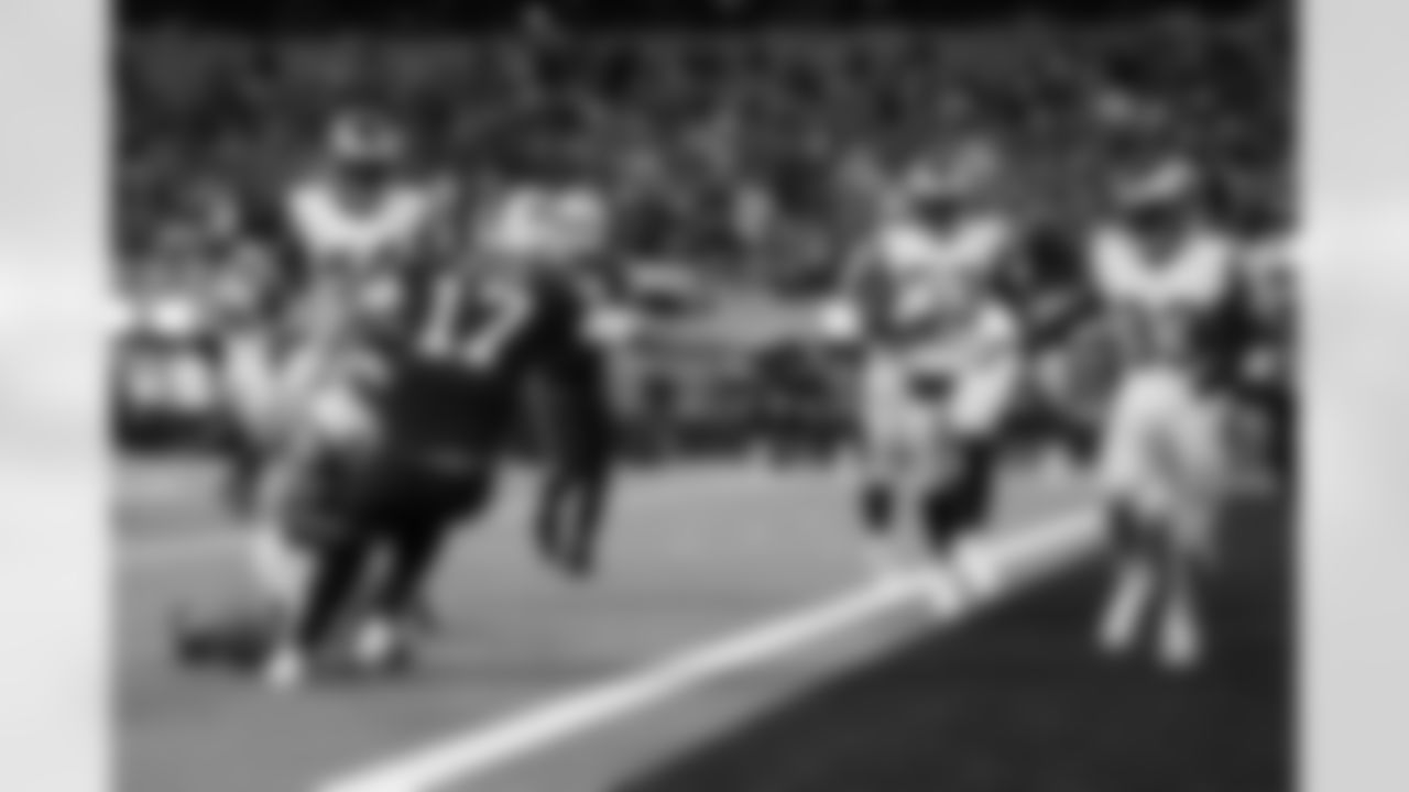 Buffalo Bills vs Los Angeles Rams, Week 1, September 8, 2022 at SoFi Stadium.
