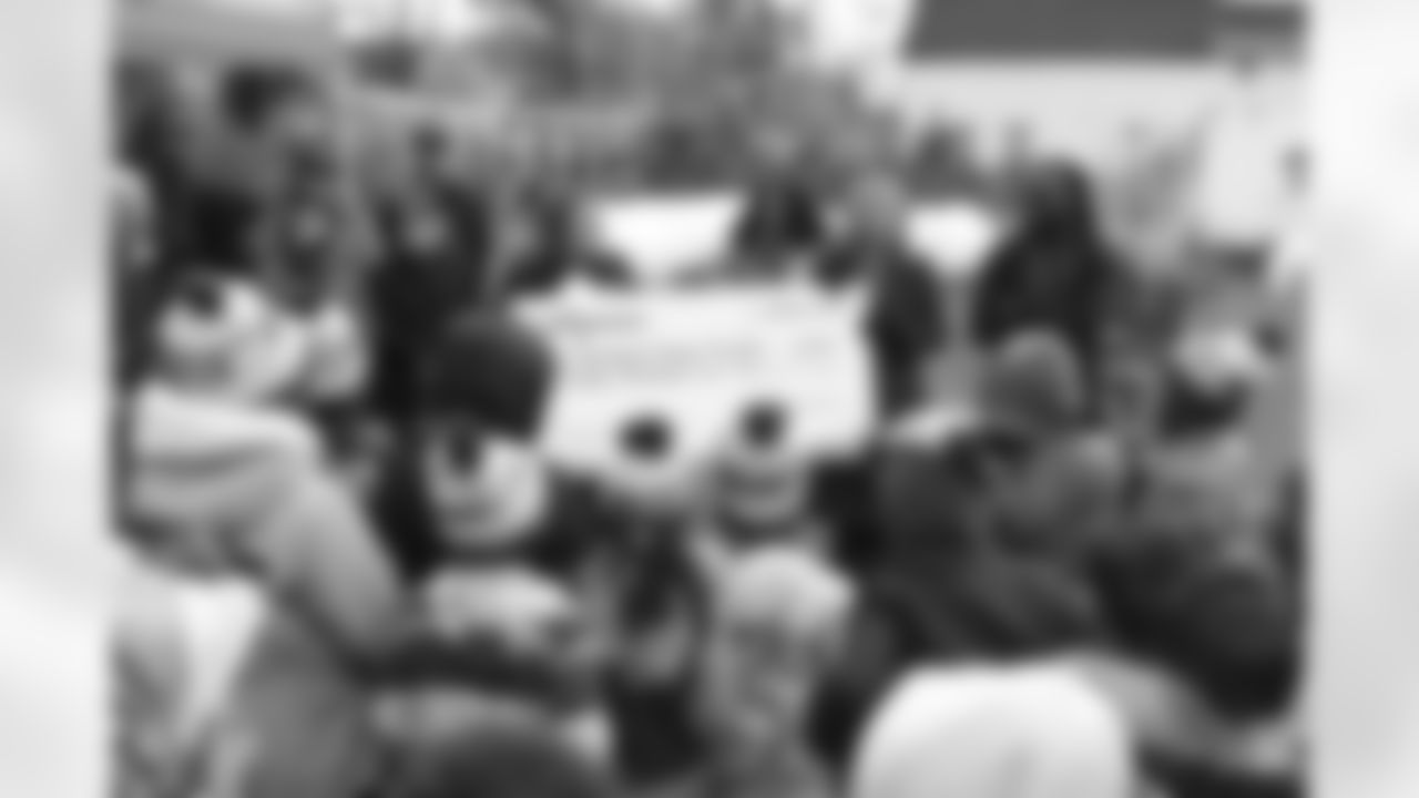 Josh Norman and School 53 took a field trip to Buffalo Go Green for a farm tour, October 31, 2023.