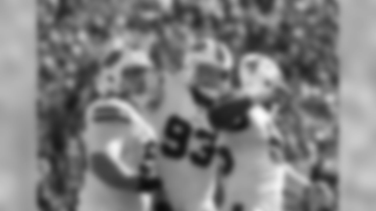 Buffalo Bills defensive end Jerry Hughes (55) sack celebration
Buffalo Bills vs Los Angeles Chargers at New Era Field, September 16, 2018.
Photo by Bill Wippert