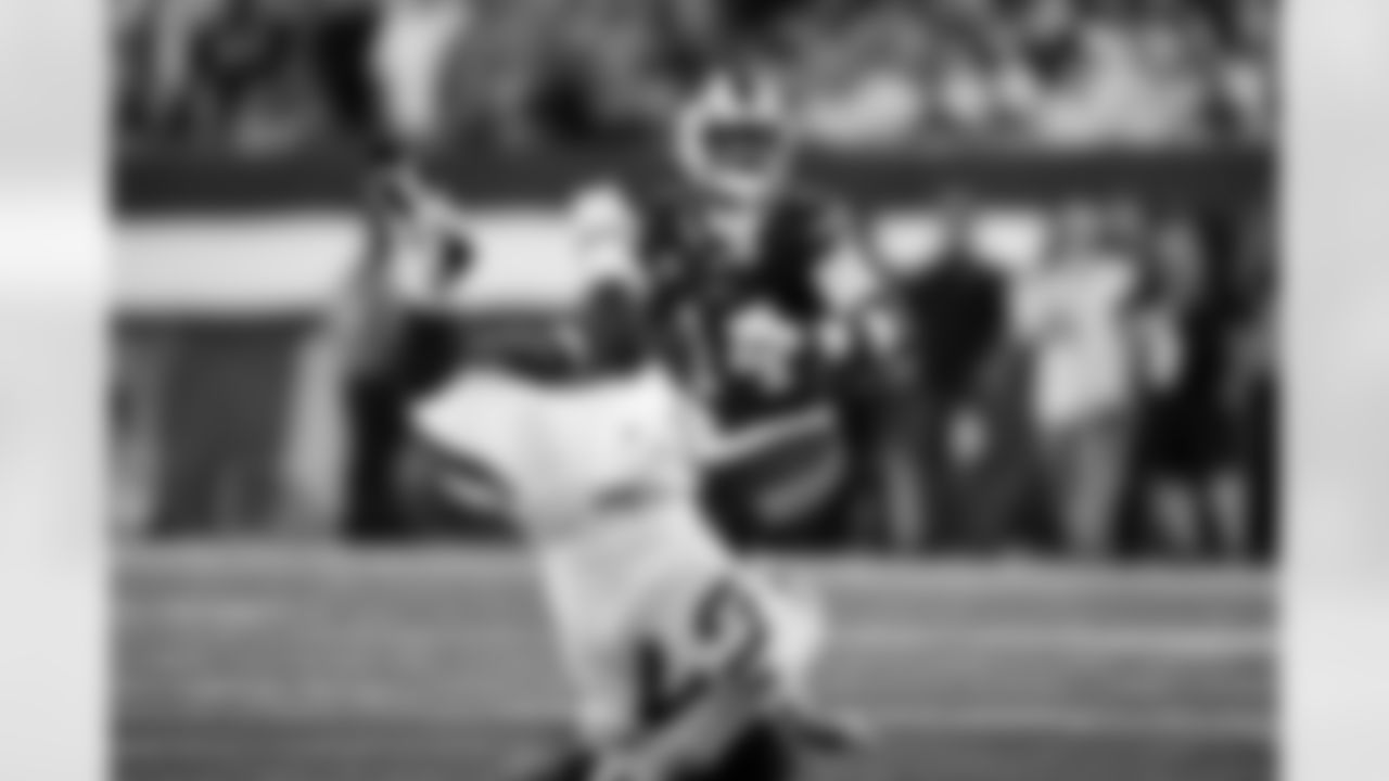 New York Jets vs Buffalo Bills, Regular Season, September 11, 2023 at Metlife Stadium.