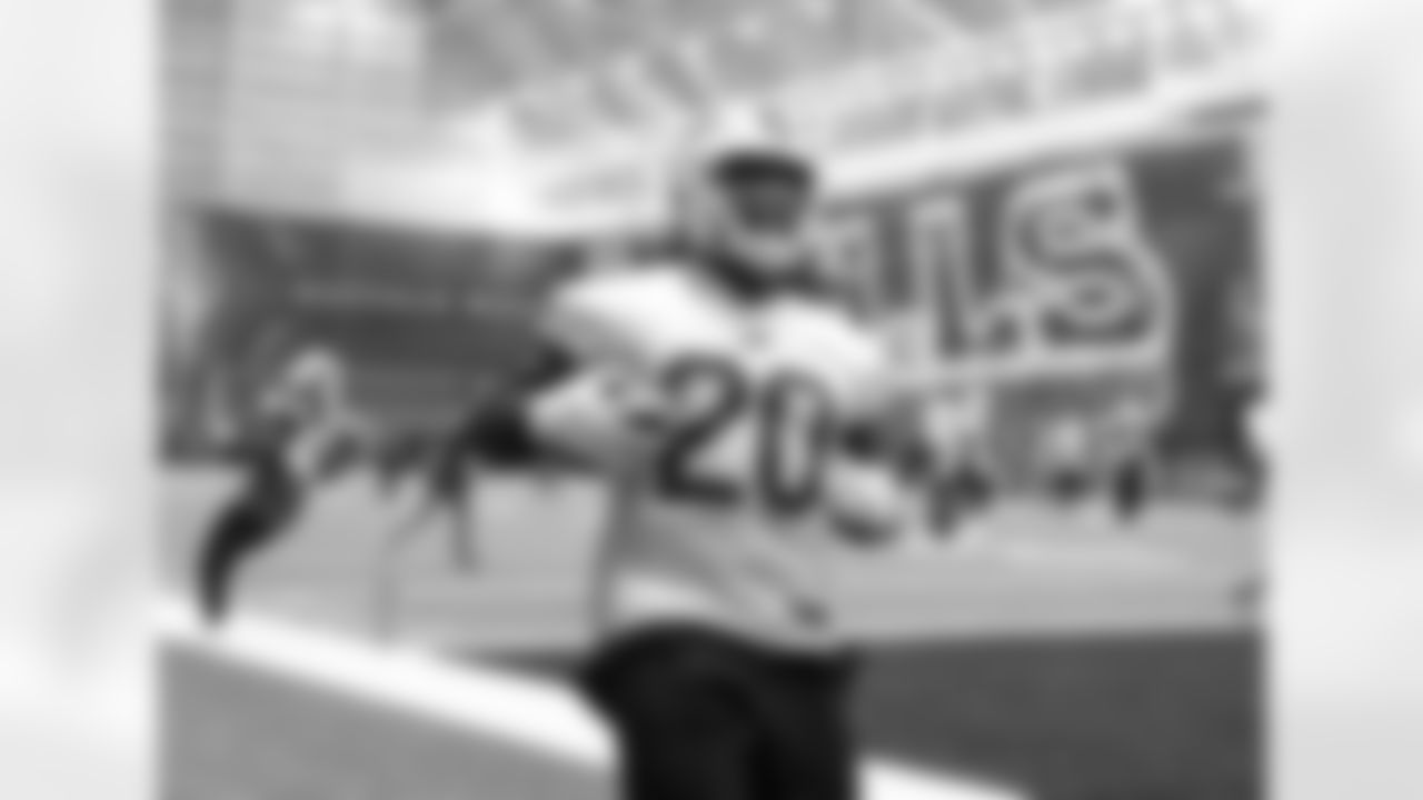 Zack Moss (20). Buffalo Bills Divisional Playoff Week practice, January 19, 2022. Photo by Bill Wippert