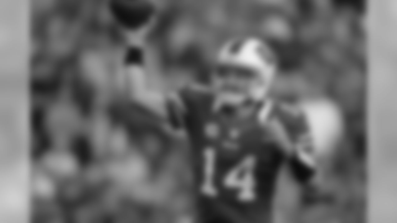 Buffalo Bills' Ryan Fitzpatrick throws against the New England Patriots during the first quarter of an NFL football game in Orchard Park, N.Y., Sunday, Sept. 30, 2012. (AP Photo/Gary Wiepert)