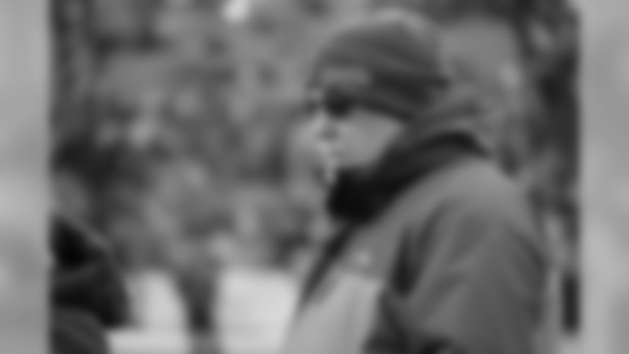 Buffalo Bills defensive tackle Kyle Williams (95) family Buffalo Bills vs Miami Dolphins at New Era Field, December 30, 2018. Photo by Sara Schmidle