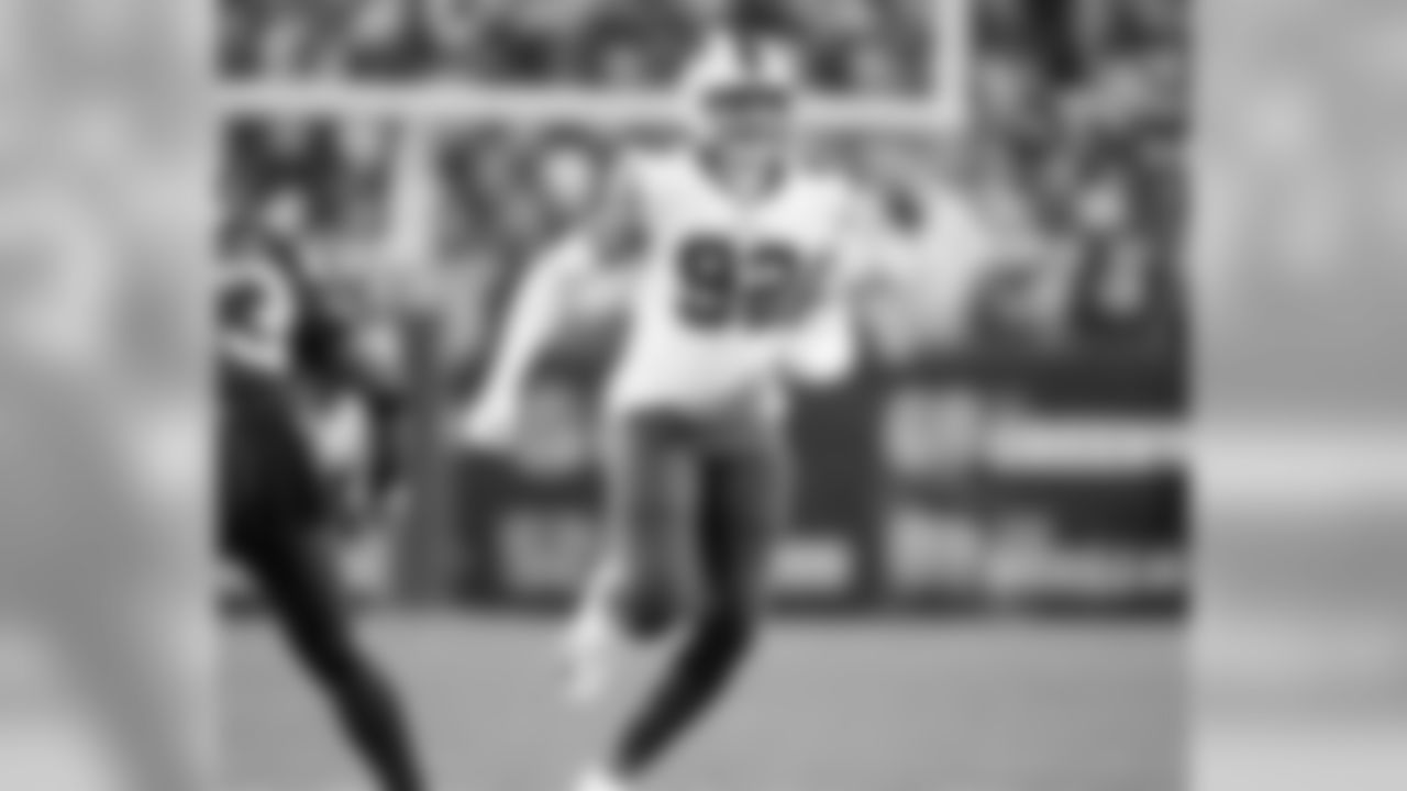 Defensive End | Drafted in the seventh round of the 2019 Draft, Darryl Johnson showed some flashes of being an impact player on defense and special teams last season. He will look to build off of that in 2020.
Buffalo Bills defensive end Darryl Johnson (92) Buffalo Bills at Pittsburgh Steelers at Heinz Field on December 15, 2019. Photo by Craig Melvin