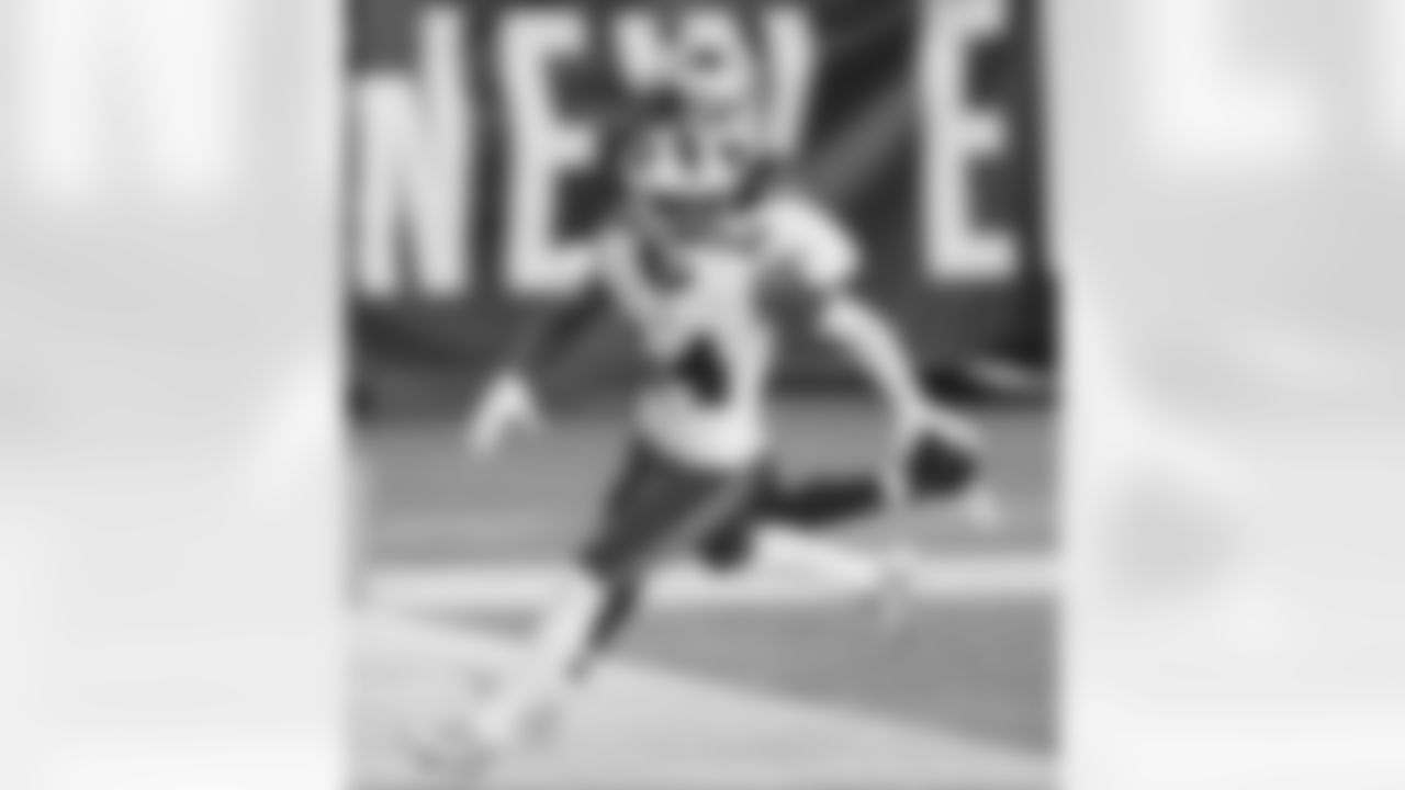 Buffalo Bills vs New England Patriots at Gillette Stadium on December 28, 2020. Stefon Diggs (14) one of three touchdowns.
Photo by Craig Melvin