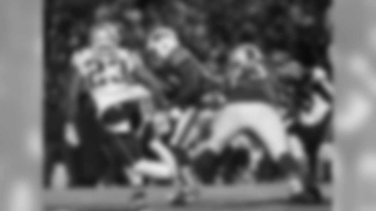 Buffalo Bills running back Chris Ivory (33) - Buffalo Bills vs New England Patriots at New Era Field.
Photo by Kevin Hoffman
October 29, 2018