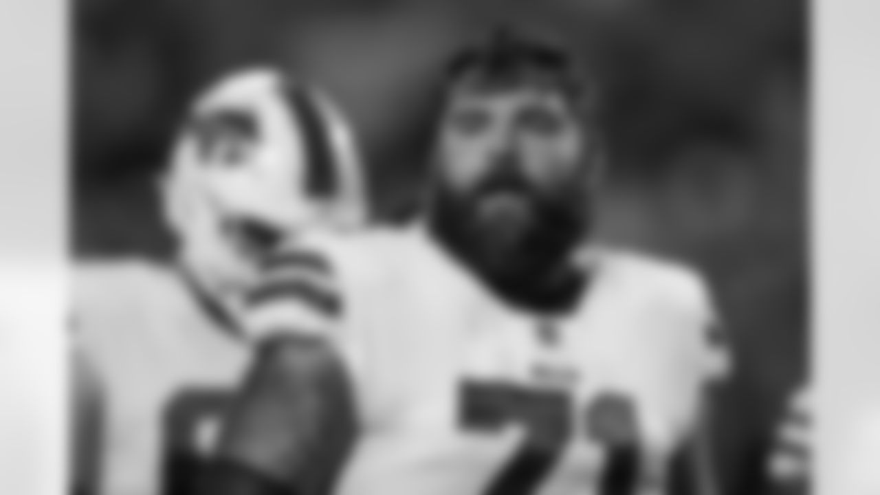 Ryan Bates (71). Buffalo Bills vs Kansas City Chiefs at Arrowhead Stadium, October 10, 2021.
Photo by Craig Melvin