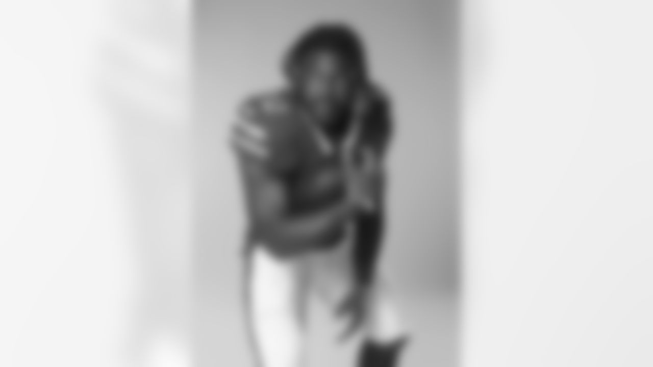 RB Zack Moss, No. 20
Fun Fact: Favorite athlete growing up? Kobe Bryant