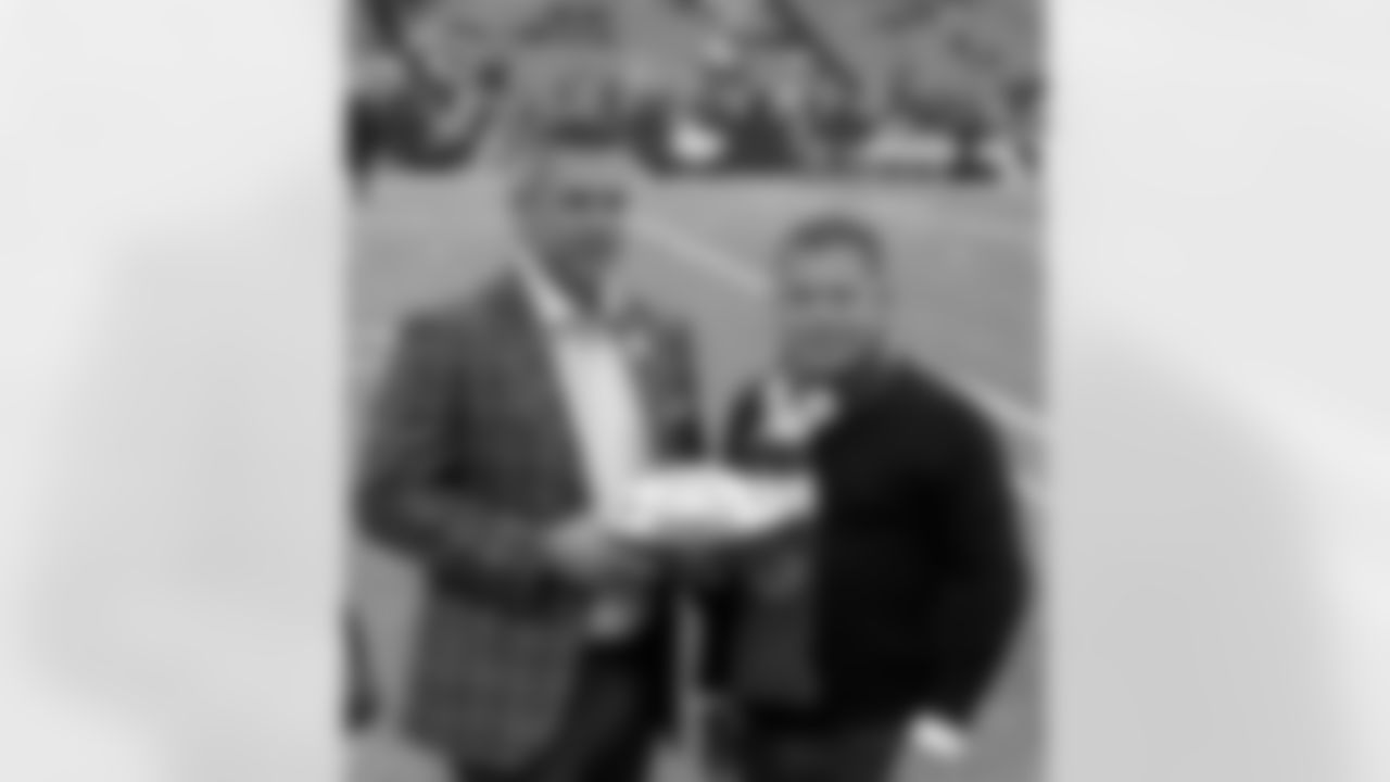 The Bills recognized Carlos A. Pereira as the 2022 Hispanic Heritage Leadership Award recipient. Mr. Pereira was presented with a game day ball by Buffalo Bills EVP/COO, Ron Raccuia.